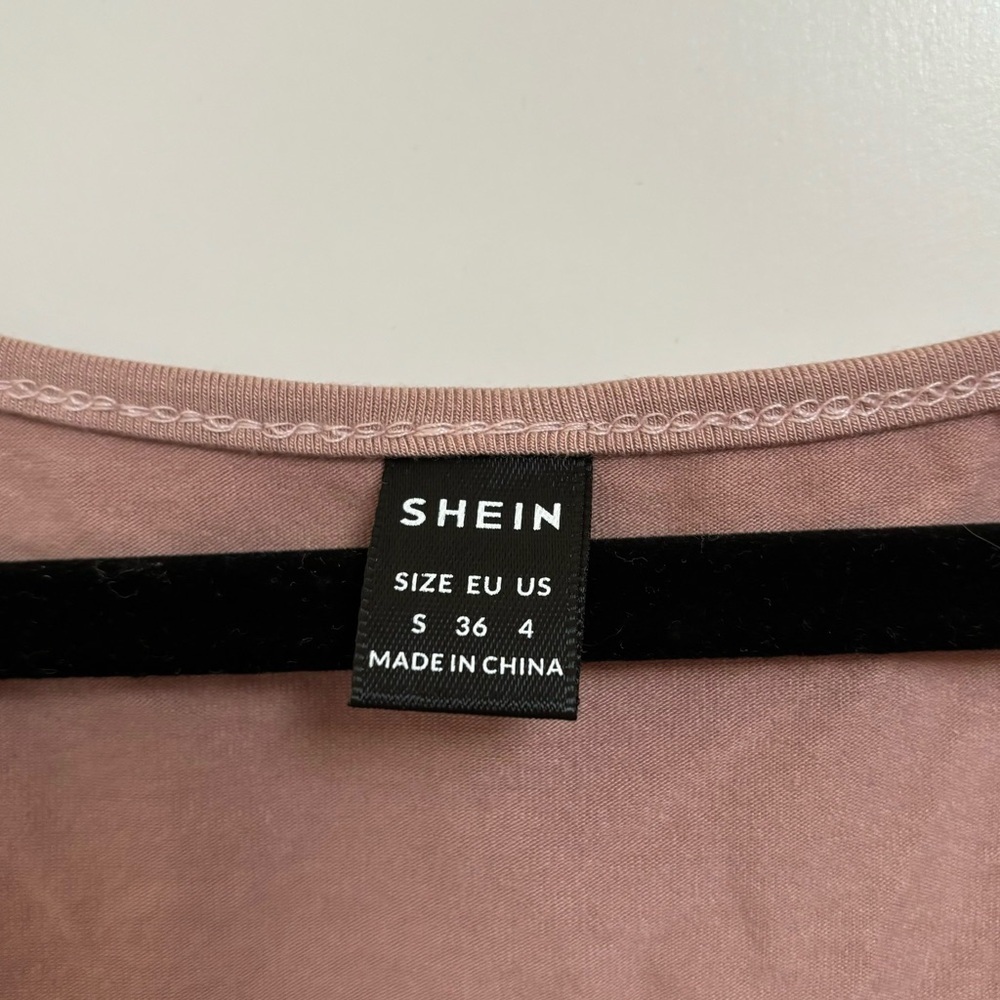 Shein Mesh sleeve crop top - Picture 5 of 6